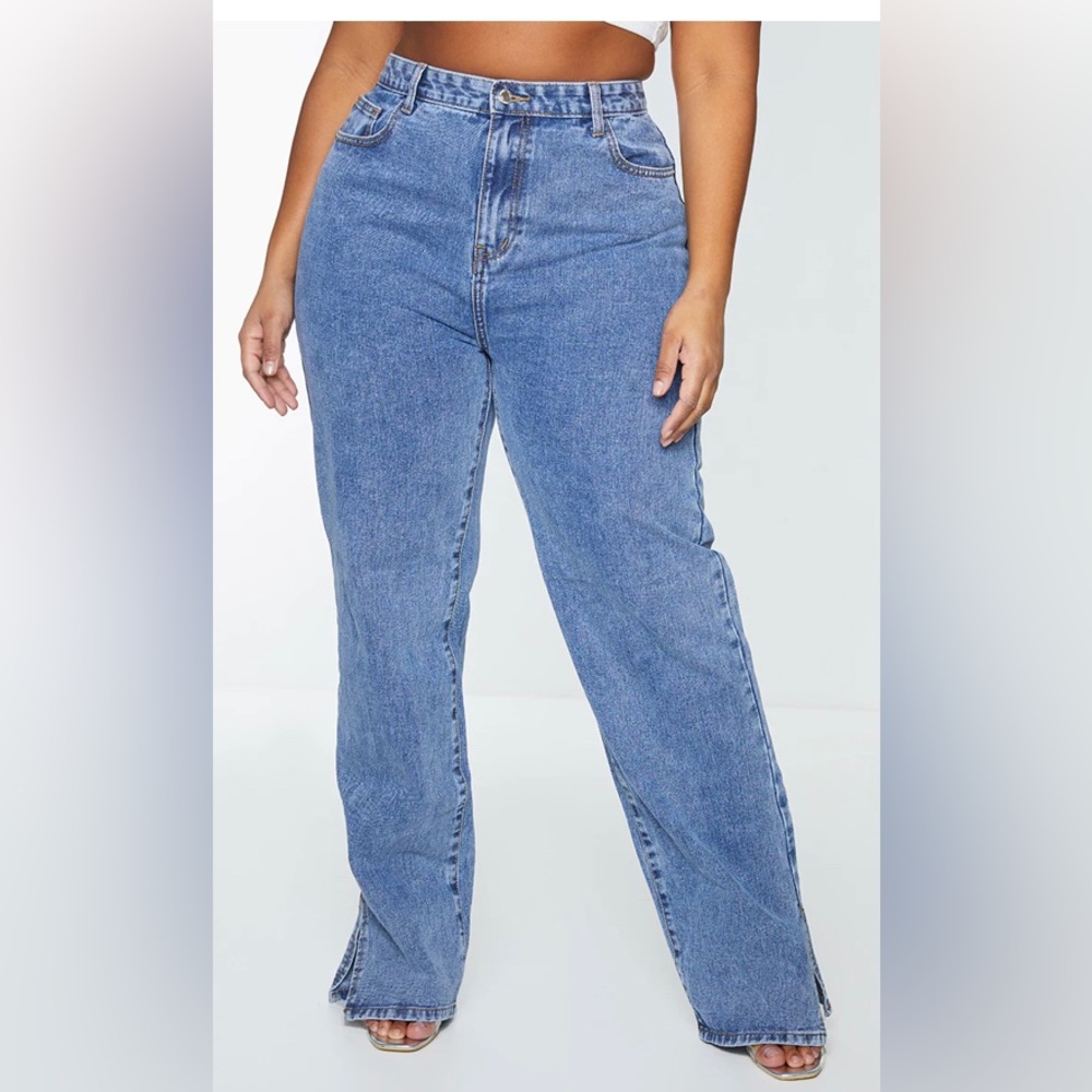 NWT- Plus Size Split Hem Denim